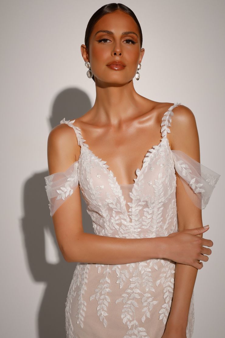 Ashlyn Ashlyn - Image 2