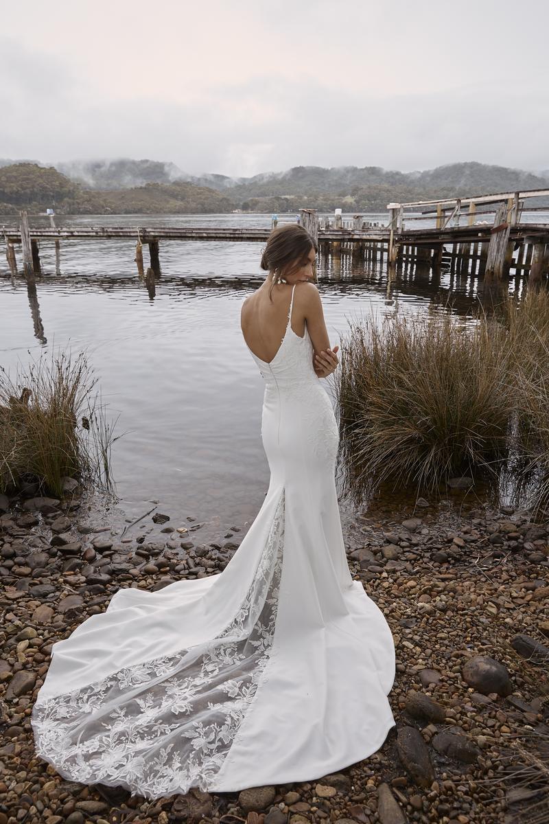 Madi Lane Connor. Ivory. Size 12 Madi Lane Connor. Ivory. Size 12 - Image 3