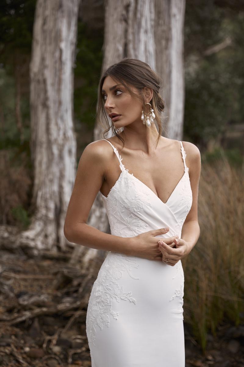 Madi Lane Connor. Ivory. Size 12