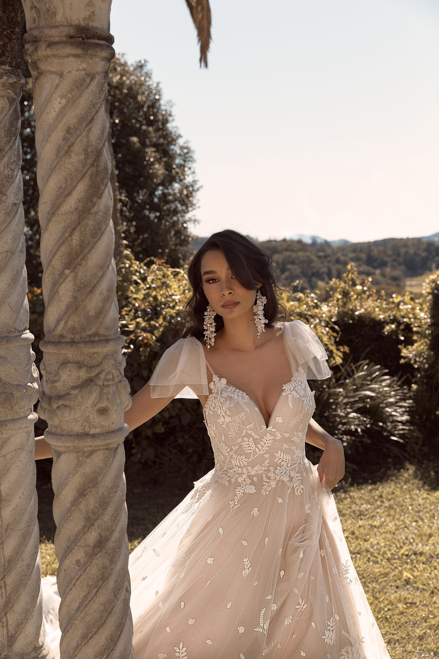 Madi Lane Bonnie Ivory/Mocha Size 16